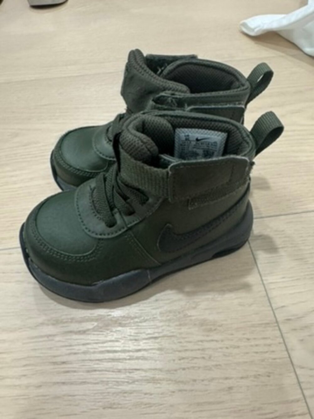 Nike Boots 6C